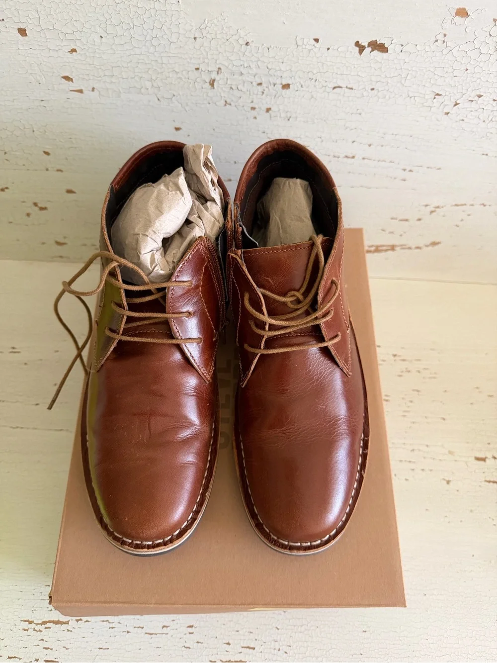 Steve Madden Boys Cognac Chukka Boots, Bharkeen